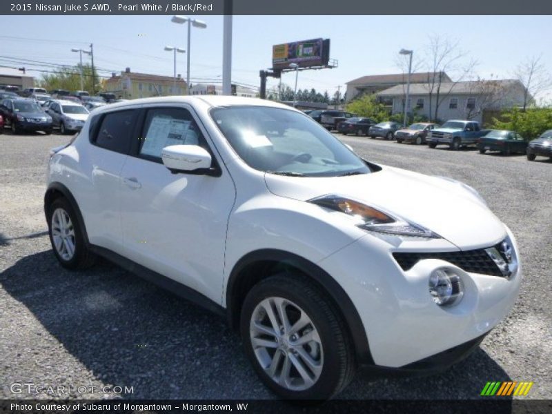 Pearl White / Black/Red 2015 Nissan Juke S AWD