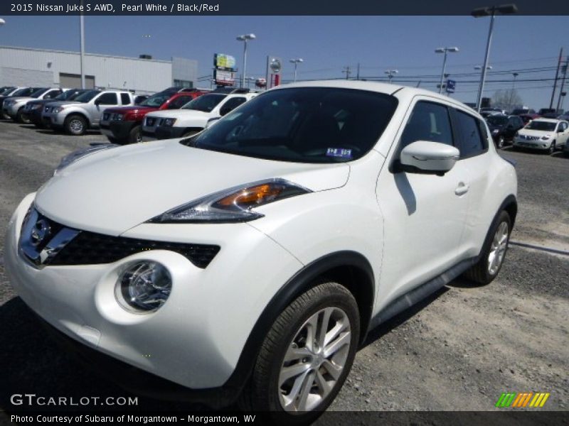 Pearl White / Black/Red 2015 Nissan Juke S AWD