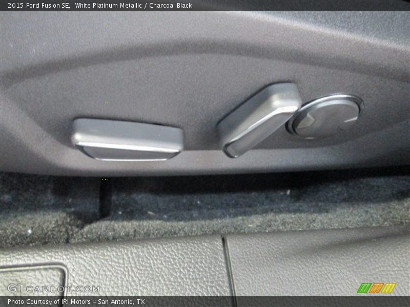 White Platinum Metallic / Charcoal Black 2015 Ford Fusion SE