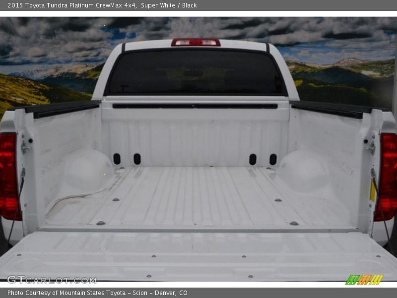 Super White / Black 2015 Toyota Tundra Platinum CrewMax 4x4