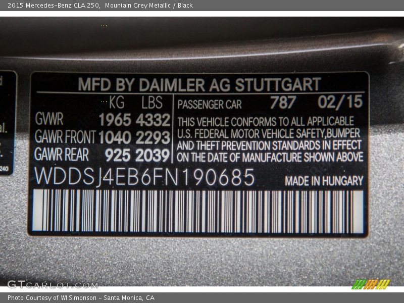 Mountain Grey Metallic / Black 2015 Mercedes-Benz CLA 250