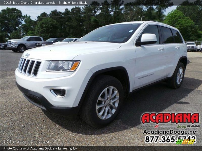 Bright White / Black 2015 Jeep Grand Cherokee Laredo