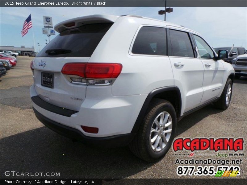 Bright White / Black 2015 Jeep Grand Cherokee Laredo
