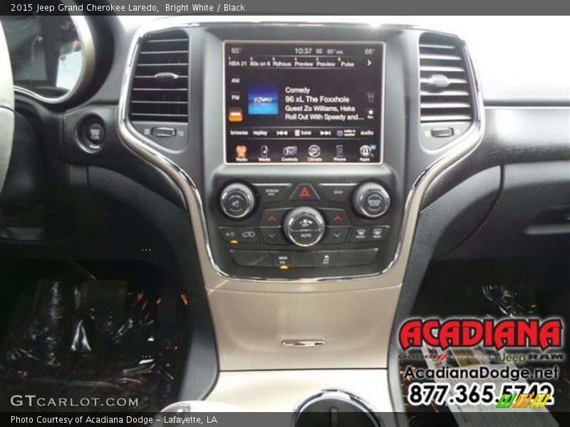 Bright White / Black 2015 Jeep Grand Cherokee Laredo