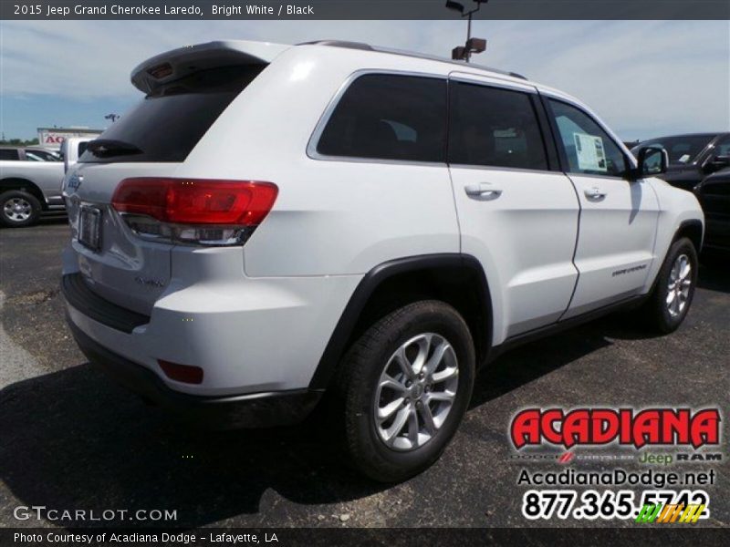 Bright White / Black 2015 Jeep Grand Cherokee Laredo