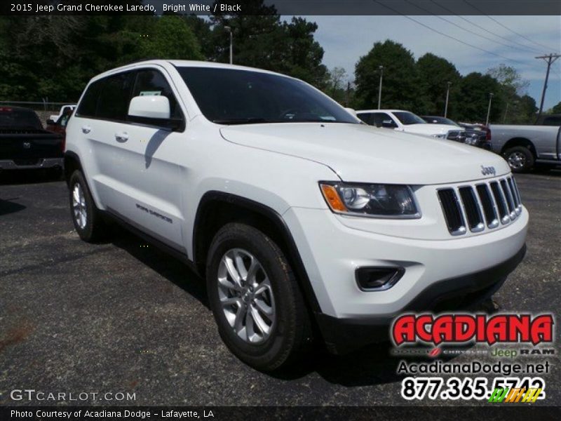Bright White / Black 2015 Jeep Grand Cherokee Laredo