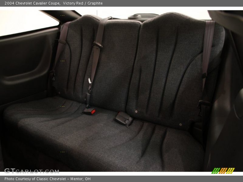 Victory Red / Graphite 2004 Chevrolet Cavalier Coupe