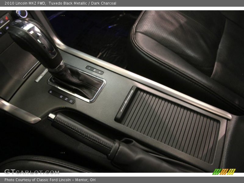 Tuxedo Black Metallic / Dark Charcoal 2010 Lincoln MKZ FWD