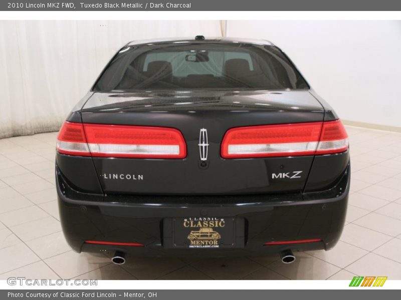 Tuxedo Black Metallic / Dark Charcoal 2010 Lincoln MKZ FWD