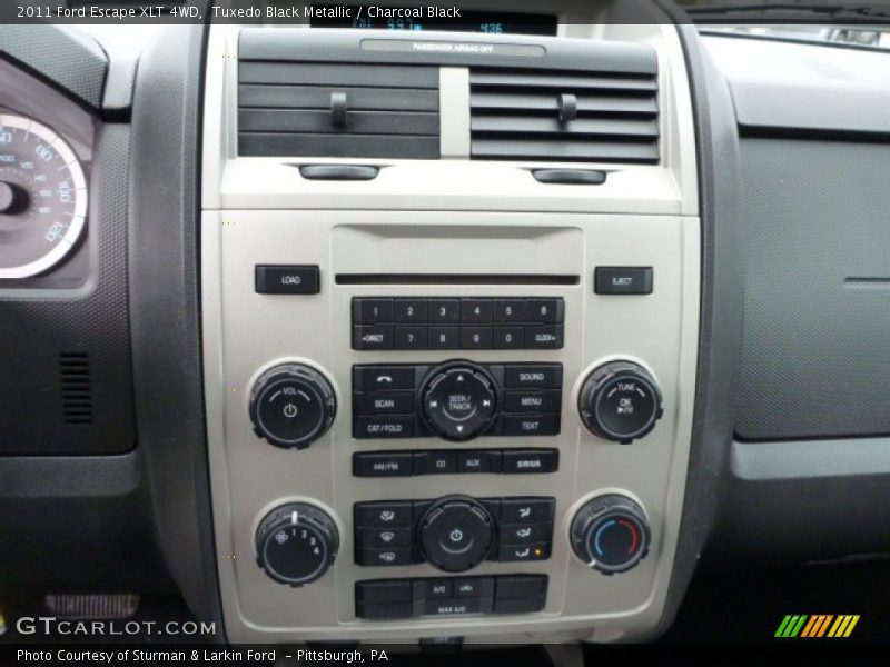 Tuxedo Black Metallic / Charcoal Black 2011 Ford Escape XLT 4WD