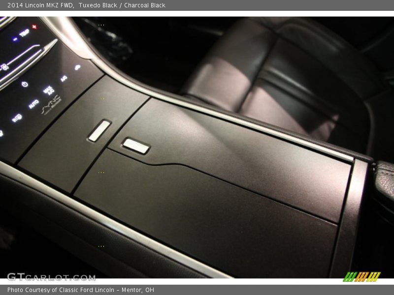 Tuxedo Black / Charcoal Black 2014 Lincoln MKZ FWD