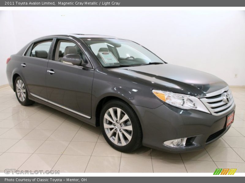 Magnetic Gray Metallic / Light Gray 2011 Toyota Avalon Limited