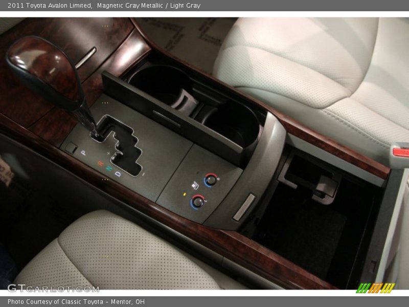 Magnetic Gray Metallic / Light Gray 2011 Toyota Avalon Limited