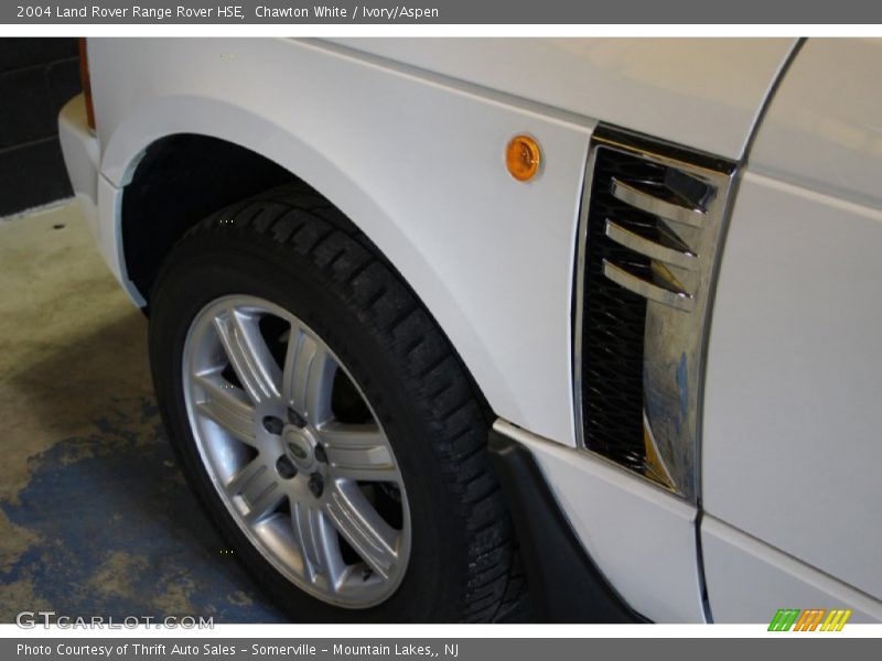 Chawton White / Ivory/Aspen 2004 Land Rover Range Rover HSE