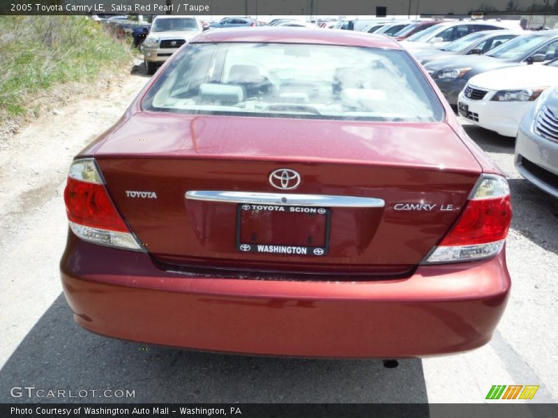 Salsa Red Pearl / Taupe 2005 Toyota Camry LE