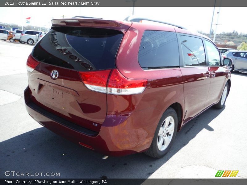 Salsa Red Pearl / Light Gray 2013 Toyota Sienna LE