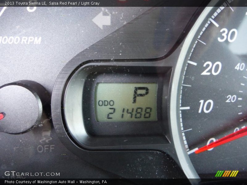 Salsa Red Pearl / Light Gray 2013 Toyota Sienna LE