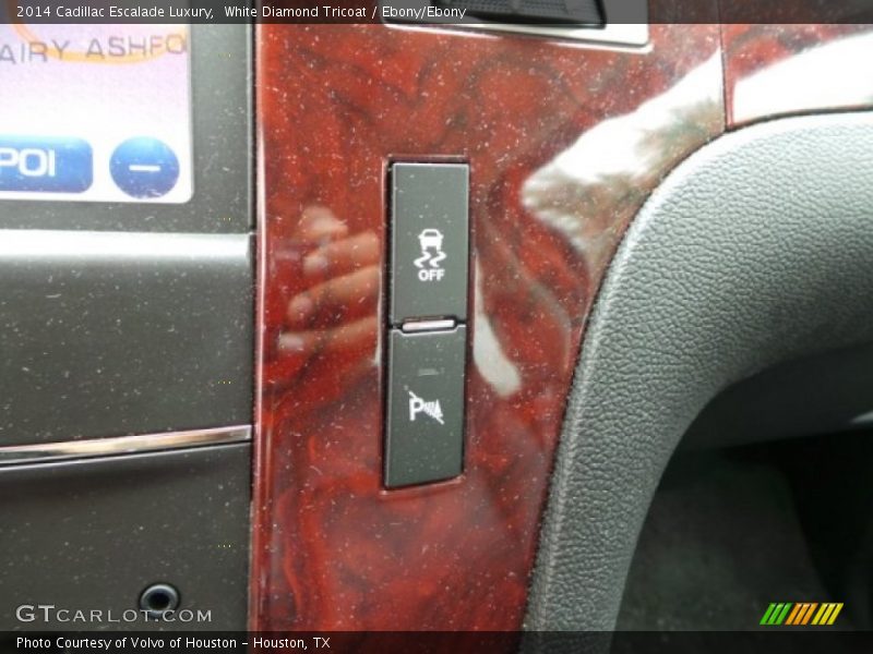 White Diamond Tricoat / Ebony/Ebony 2014 Cadillac Escalade Luxury