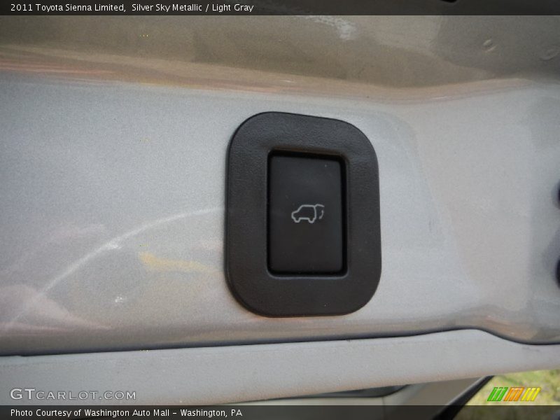 Silver Sky Metallic / Light Gray 2011 Toyota Sienna Limited