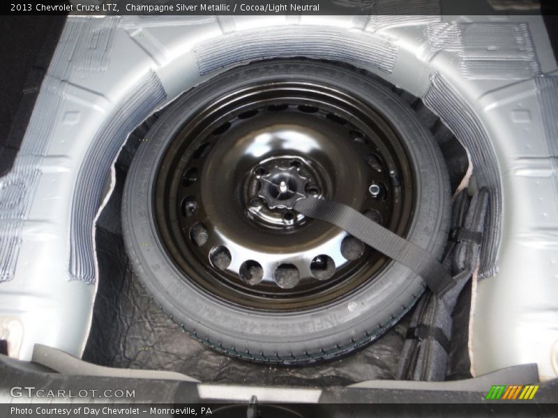 Champagne Silver Metallic / Cocoa/Light Neutral 2013 Chevrolet Cruze LTZ