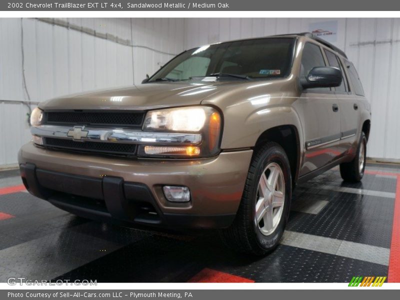 Sandalwood Metallic / Medium Oak 2002 Chevrolet TrailBlazer EXT LT 4x4