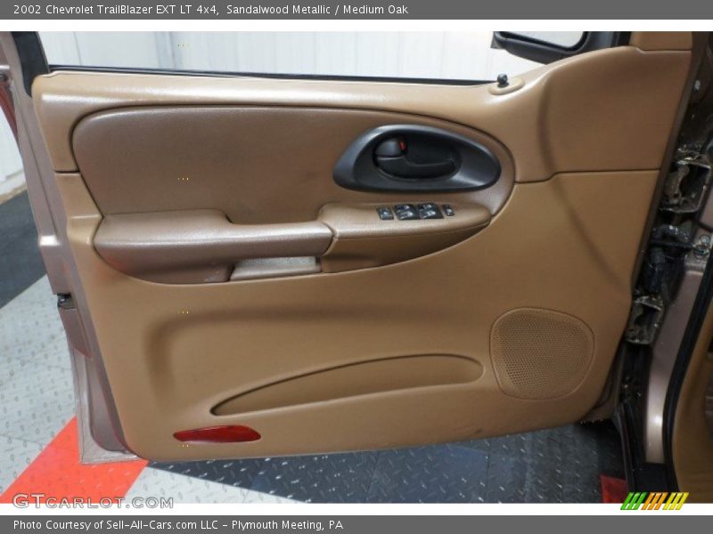Sandalwood Metallic / Medium Oak 2002 Chevrolet TrailBlazer EXT LT 4x4