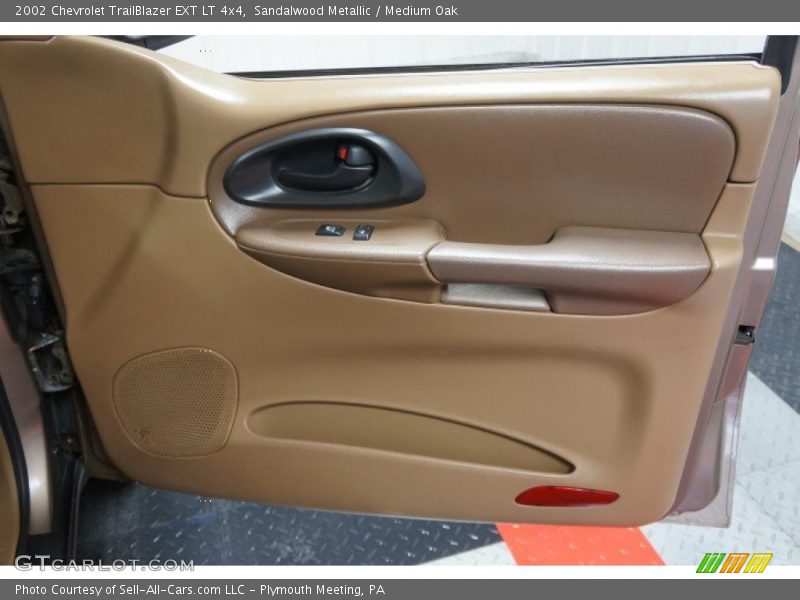 Sandalwood Metallic / Medium Oak 2002 Chevrolet TrailBlazer EXT LT 4x4
