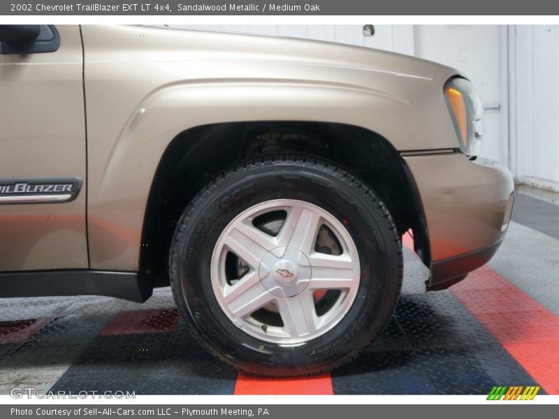 Sandalwood Metallic / Medium Oak 2002 Chevrolet TrailBlazer EXT LT 4x4