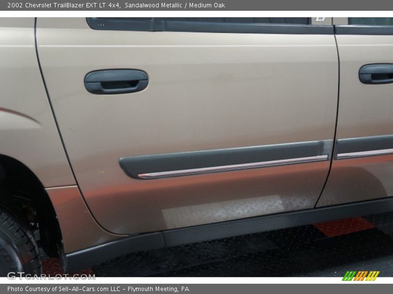 Sandalwood Metallic / Medium Oak 2002 Chevrolet TrailBlazer EXT LT 4x4