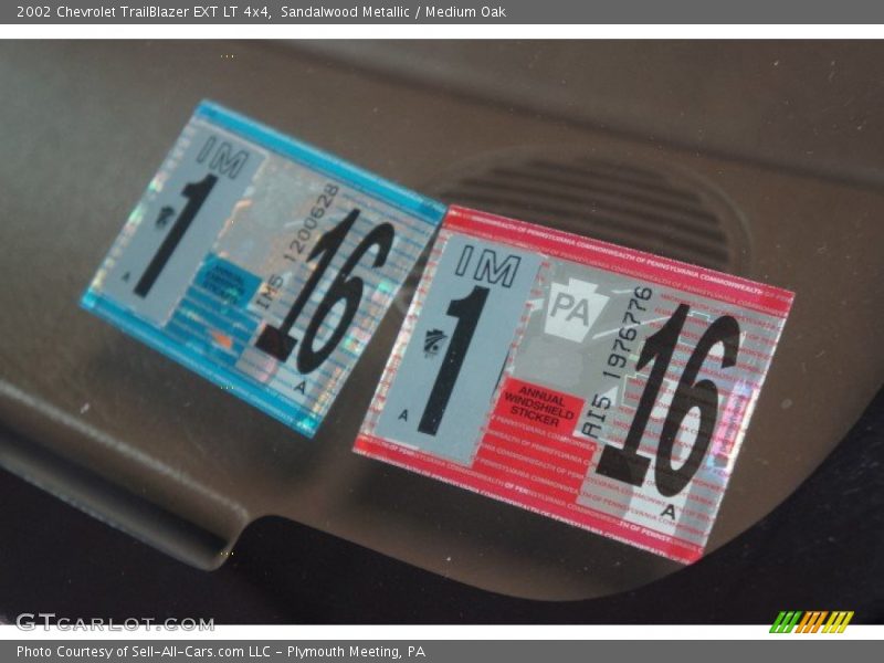 Sandalwood Metallic / Medium Oak 2002 Chevrolet TrailBlazer EXT LT 4x4