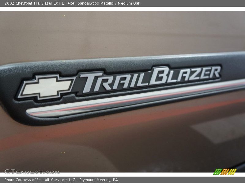 Sandalwood Metallic / Medium Oak 2002 Chevrolet TrailBlazer EXT LT 4x4