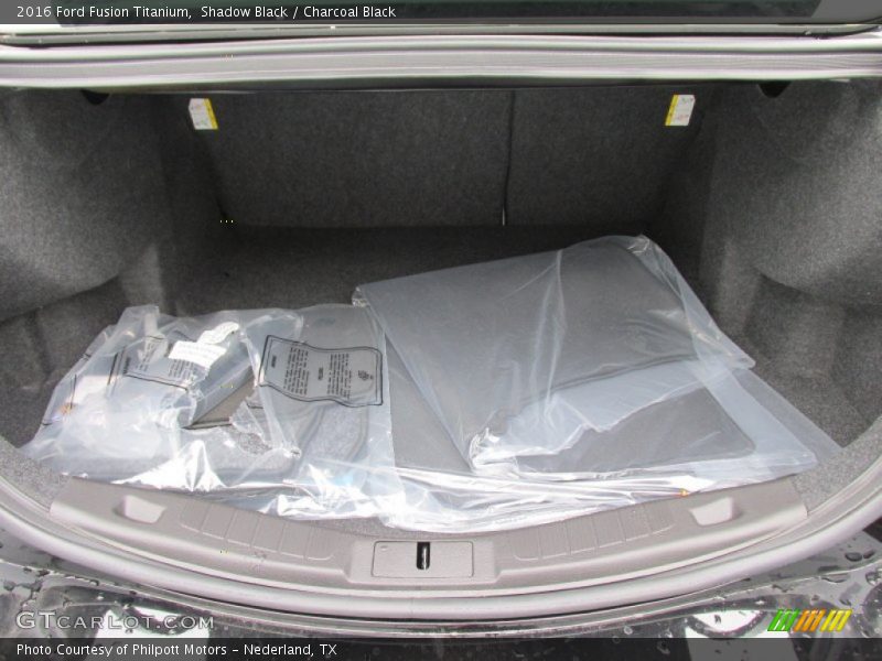  2016 Fusion Titanium Trunk