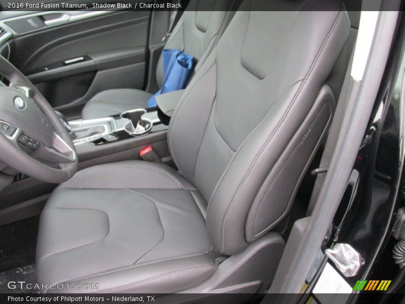 Front Seat of 2016 Fusion Titanium