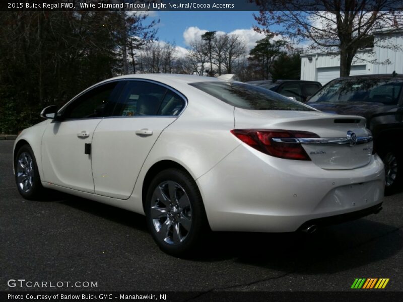 White Diamond Tricoat / Light Neutral/Cocoa Accents 2015 Buick Regal FWD