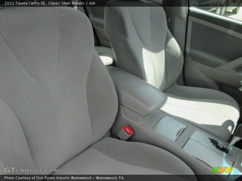 Classic Silver Metallic / Ash 2011 Toyota Camry SE