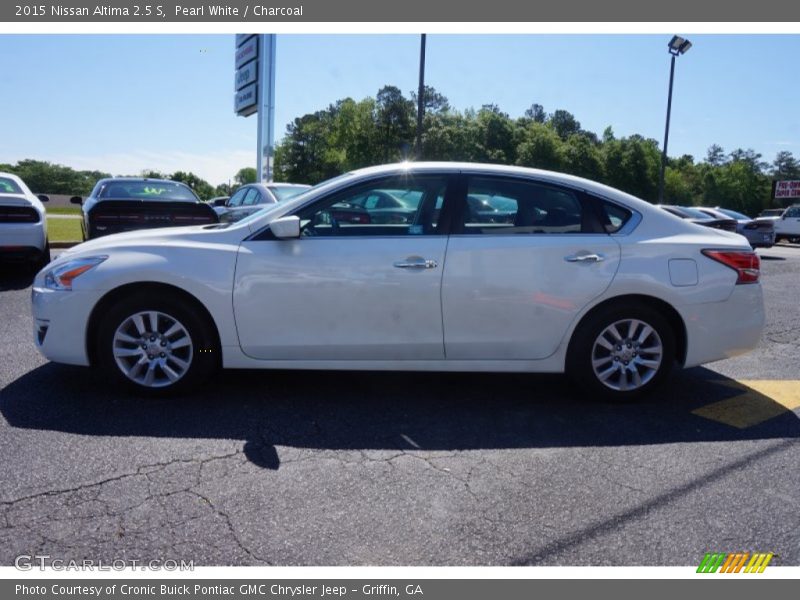 Pearl White / Charcoal 2015 Nissan Altima 2.5 S