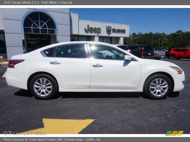 Pearl White / Charcoal 2015 Nissan Altima 2.5 S