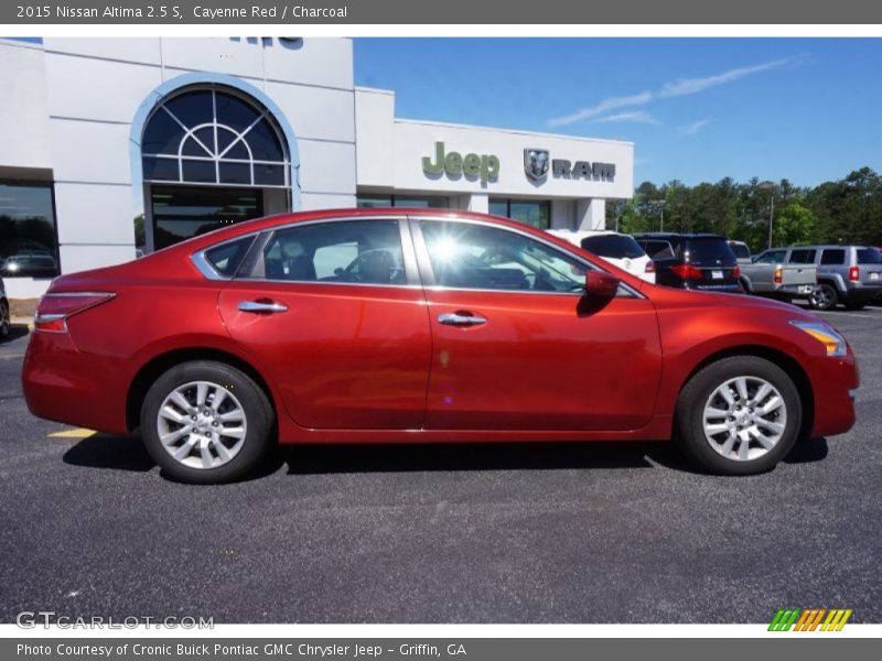 Cayenne Red / Charcoal 2015 Nissan Altima 2.5 S