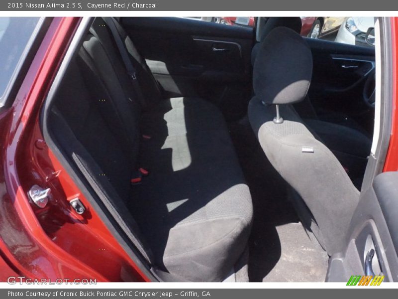 Cayenne Red / Charcoal 2015 Nissan Altima 2.5 S