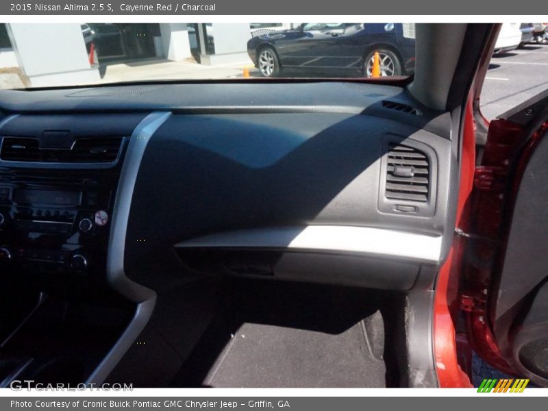 Cayenne Red / Charcoal 2015 Nissan Altima 2.5 S