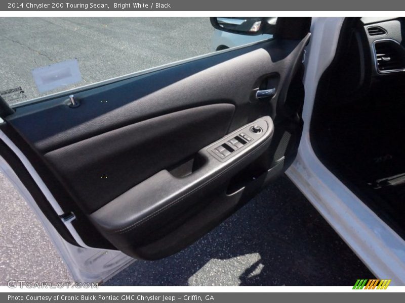 Bright White / Black 2014 Chrysler 200 Touring Sedan