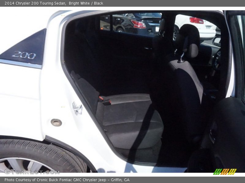 Bright White / Black 2014 Chrysler 200 Touring Sedan