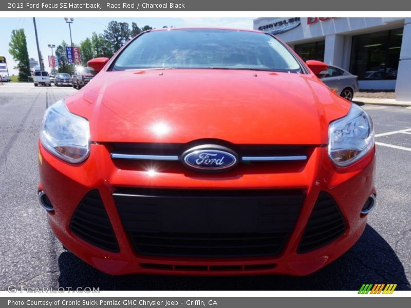 Race Red / Charcoal Black 2013 Ford Focus SE Hatchback