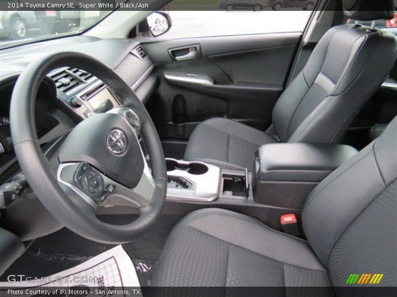 Super White / Black/Ash 2014 Toyota Camry SE