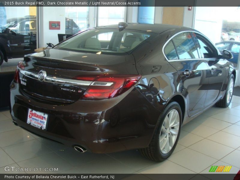 Dark Chocolate Metallic / Light Neutral/Cocoa Accents 2015 Buick Regal FWD