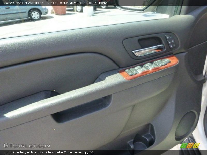White Diamond Tricoat / Ebony 2012 Chevrolet Avalanche LTZ 4x4