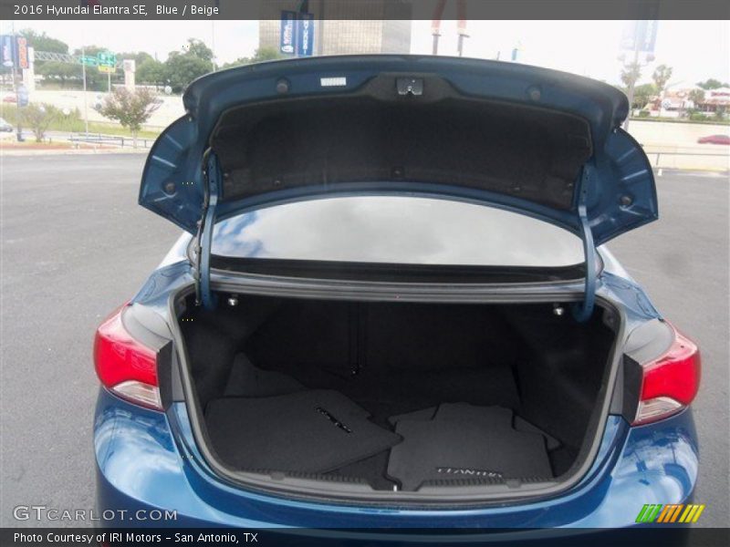 Blue / Beige 2016 Hyundai Elantra SE