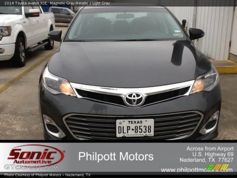 Magnetic Gray Metallic / Light Gray 2014 Toyota Avalon XLE