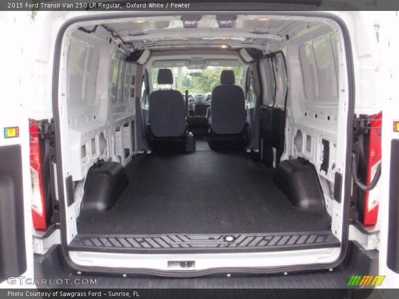  2015 Transit Van 250 LR Regular Trunk