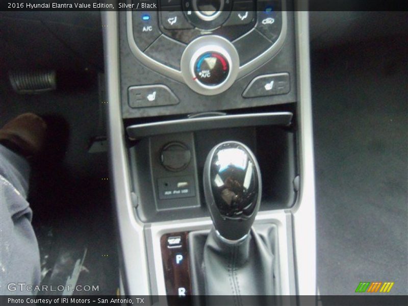 Silver / Black 2016 Hyundai Elantra Value Edition